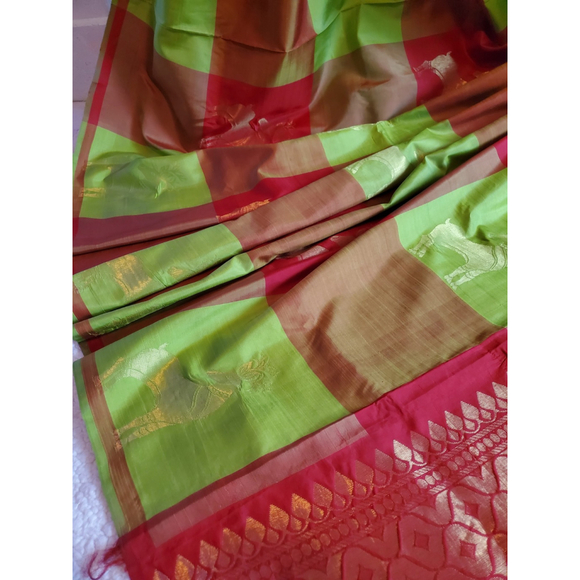 Women Pure Silk Designer Kanjivaram Saree Handloom Party Festive Wedding - Picture 8 of 16